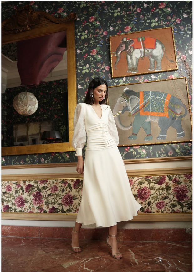 Vestido Mara frunce manga voile bordado