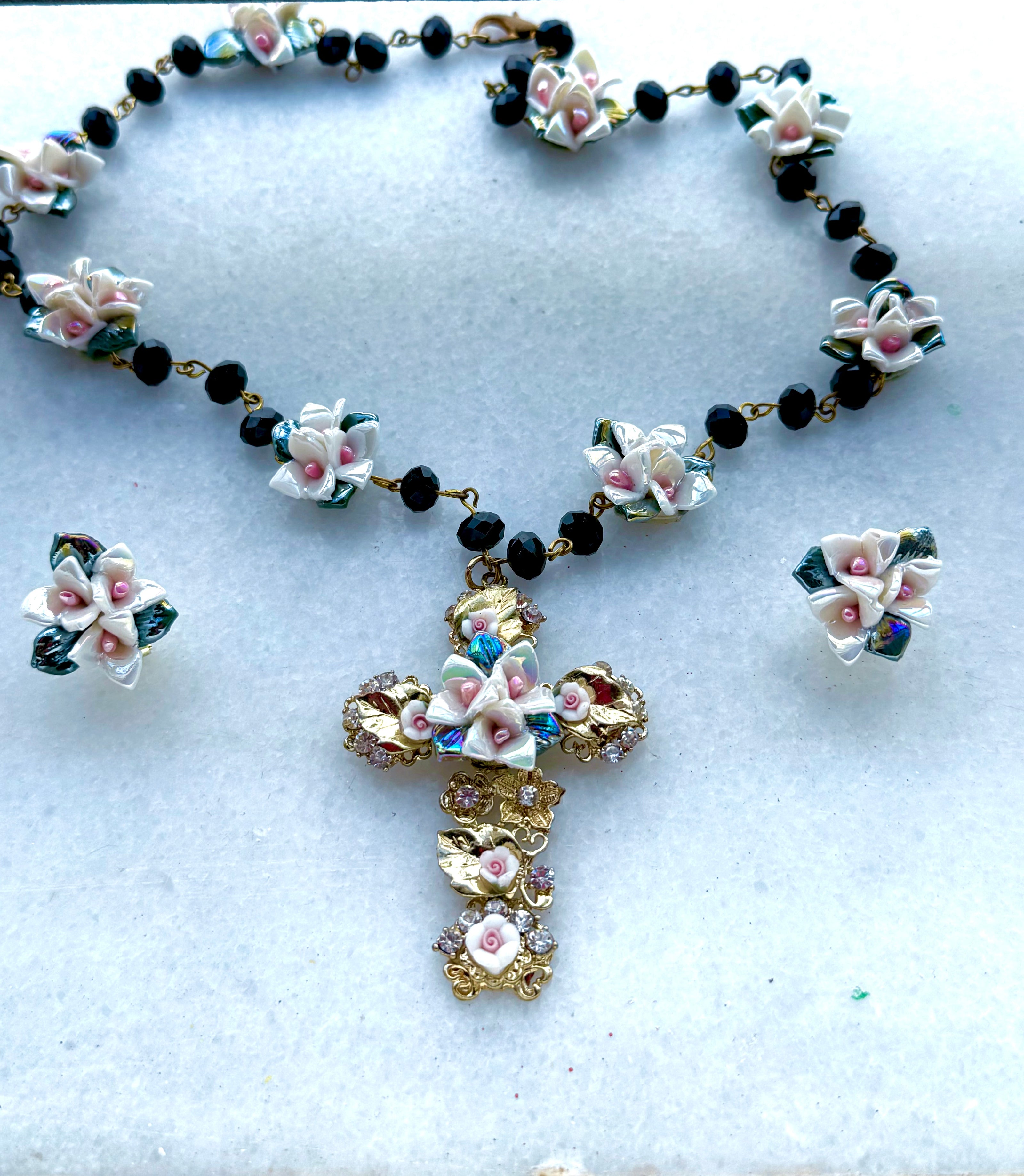 Set de Colgante y pendientes yelena