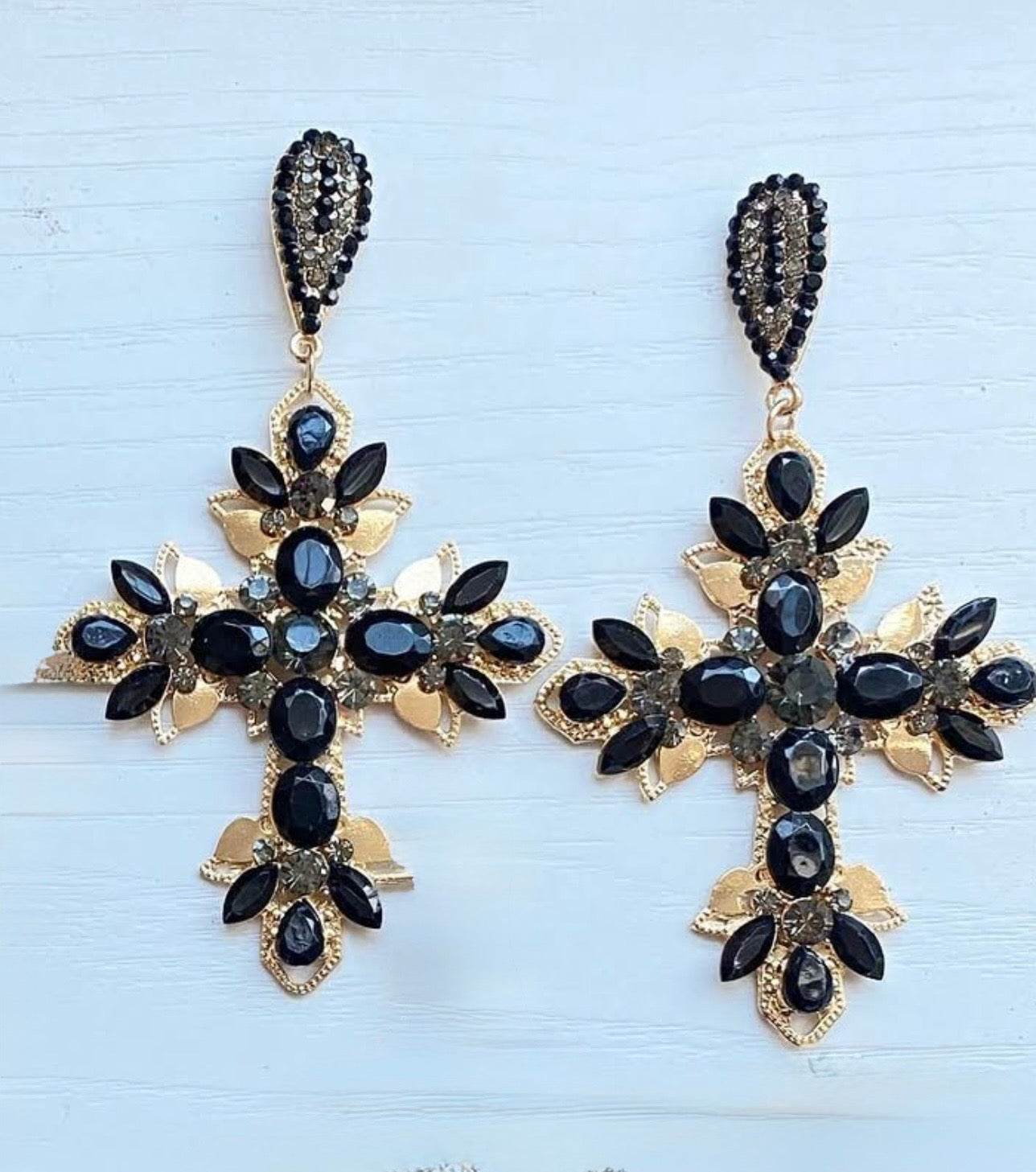 Pendientes Cruz Zoria negro