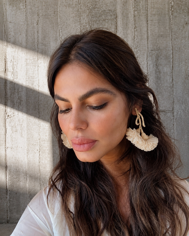 Pendientes claveles Beige