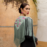 Capa bordada flamenca