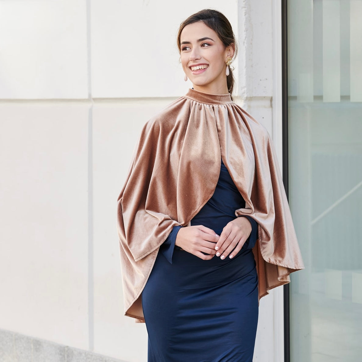 Capa terciopelo Corta Fiesta