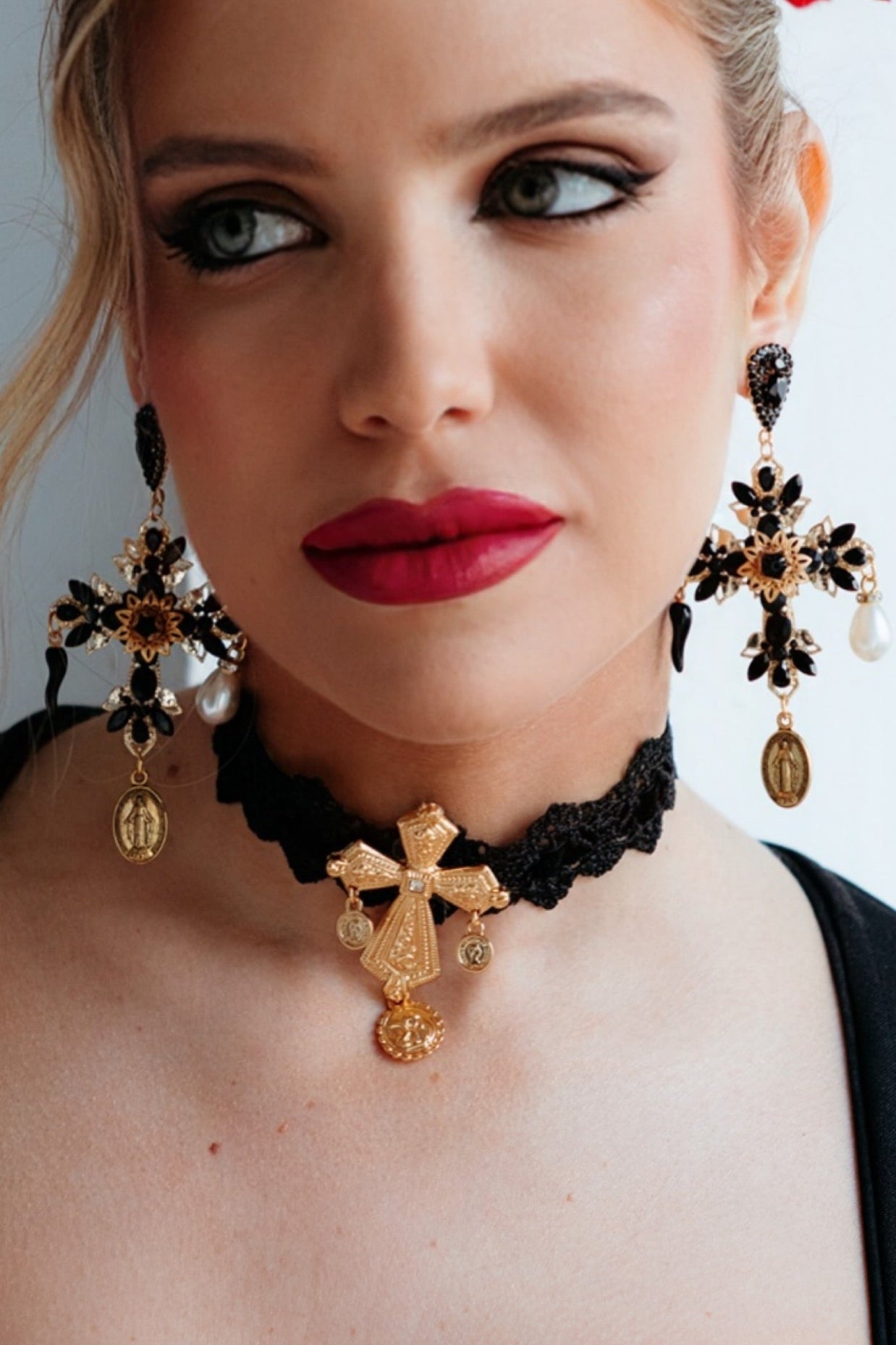 Pendientes de cruz Lucia