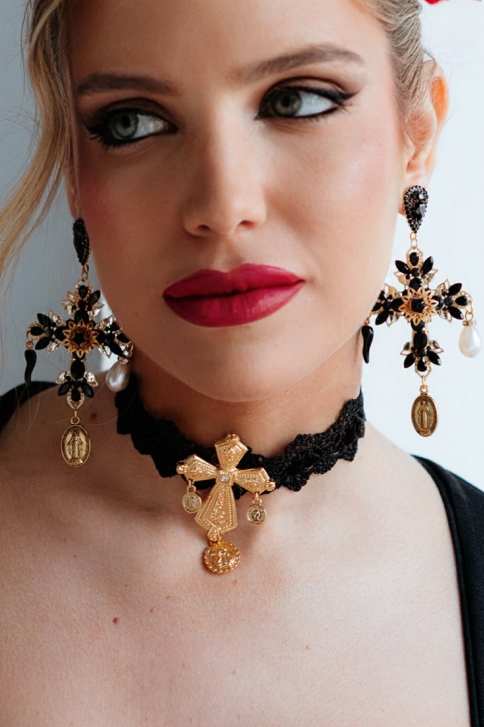 Pendientes de cruz Lucia