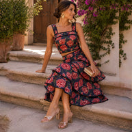 Conjunto Lina estampado floral con falda de volantes azul
