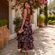 Conjunto Lina estampado floral con falda de volantes azul