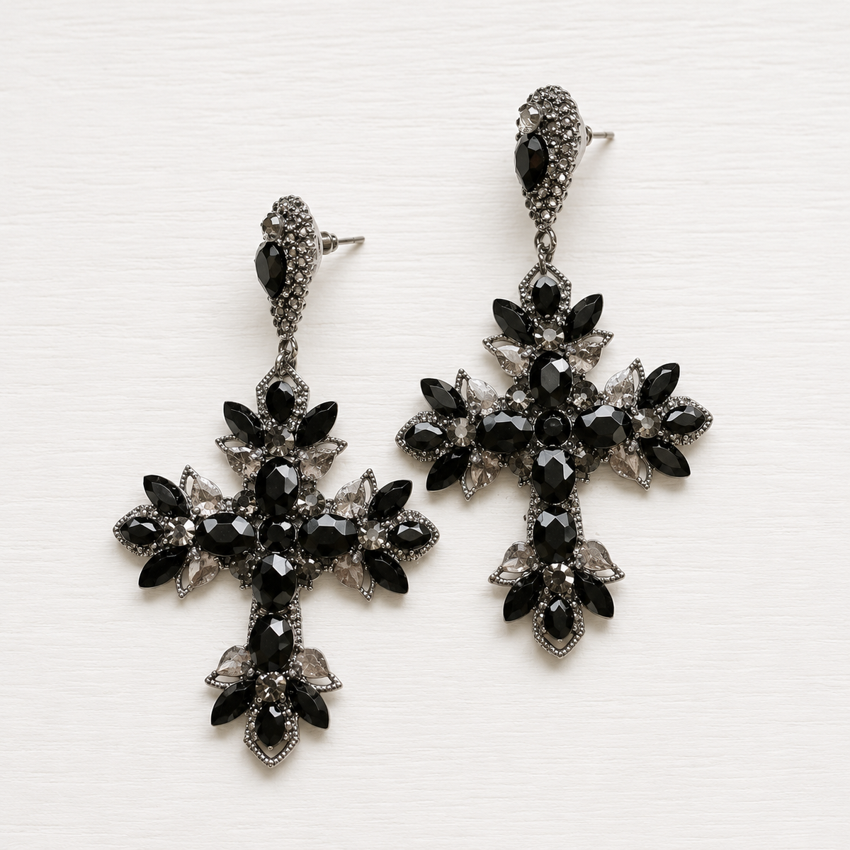 Pendientes Cruz Zoria negro